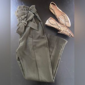 Do+Be dark olive paper bag dress pants w/ bow belt - straight ankle crop - small